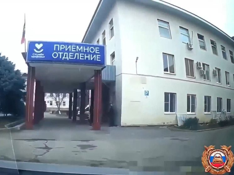 В Буденновском округе инспектор ДПС спас мужчину, которому требовалась срочная операция