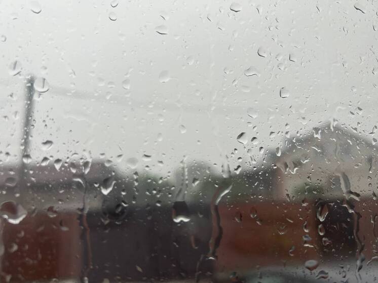 В Карачаево-Черкесии объявлено штормовое предупреждение: ожидаются дождь, снег, град и сильный ветер