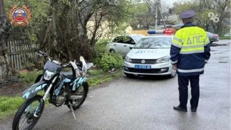 В Минводах оштрафуют родителей подростка, разъезжавшего на питбайке по тротуарам