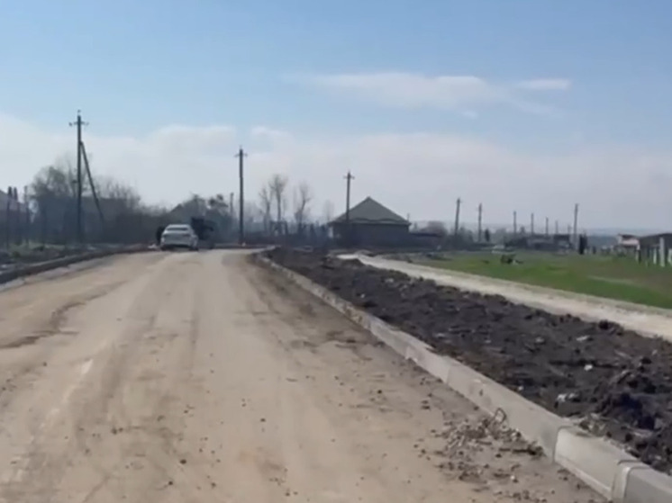 В одном из сел Лескенского района КБР благоустраивают пешеходную зону