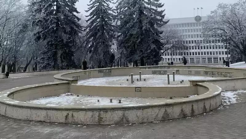 В Пятигорске обновляют светомузыкальный фонтан &laquo;Центральный&raquo; в сквере им. Ленина