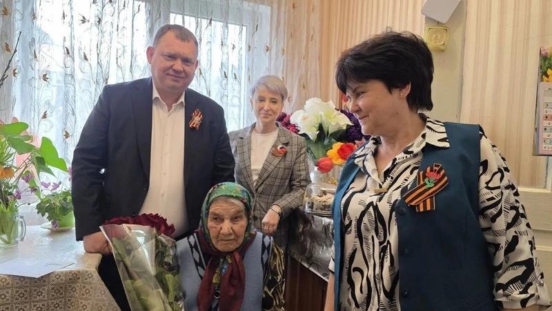 В Предгорье со 100-летним юбилеем поздравили труженицу тыла