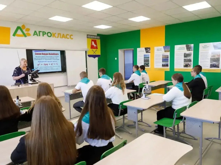 В селе Александровском после капремонта открылась школа № 2 с агроклассом и центром инициатив