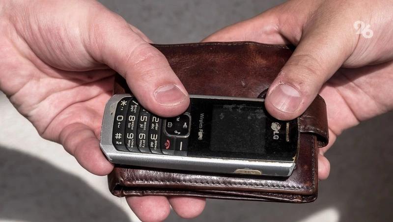 Заключённым в колонии на Ставрополье пытались передать сотовые телефоны