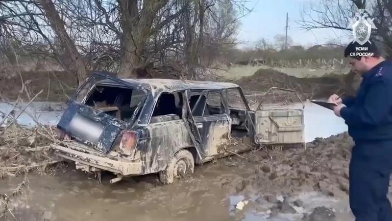 Женщина и трое детей погибли из-за наводнения в Дагестане