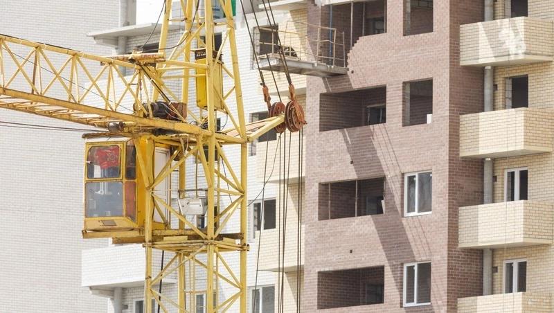 Жители 45 аварийных домов до 2030 года получат новые квартиры на Ставрополье