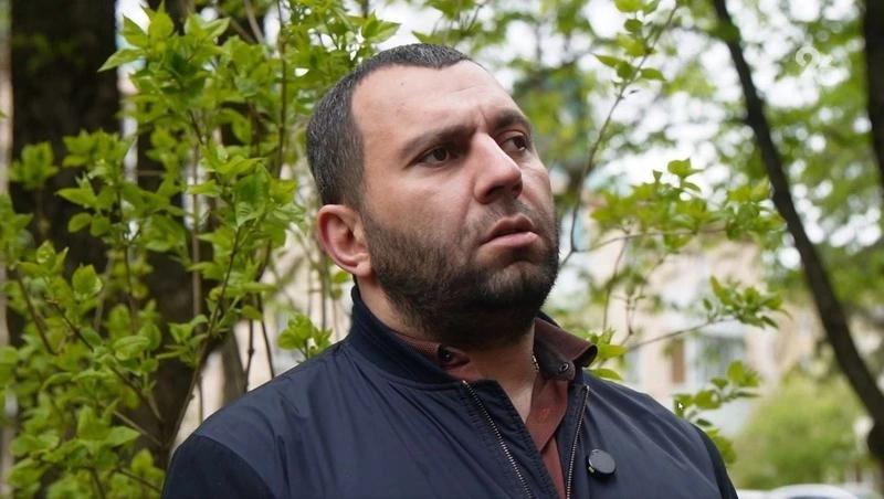 Аварийный фасад многоэтажки восстановили на улице Ленина в Ставрополе