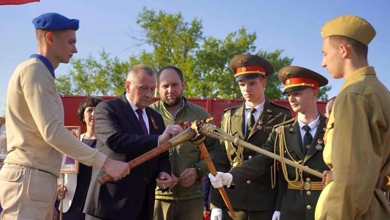 Частицу Вечного огня из Волгограда доставили в Арзгирский округ ко Дню Победы