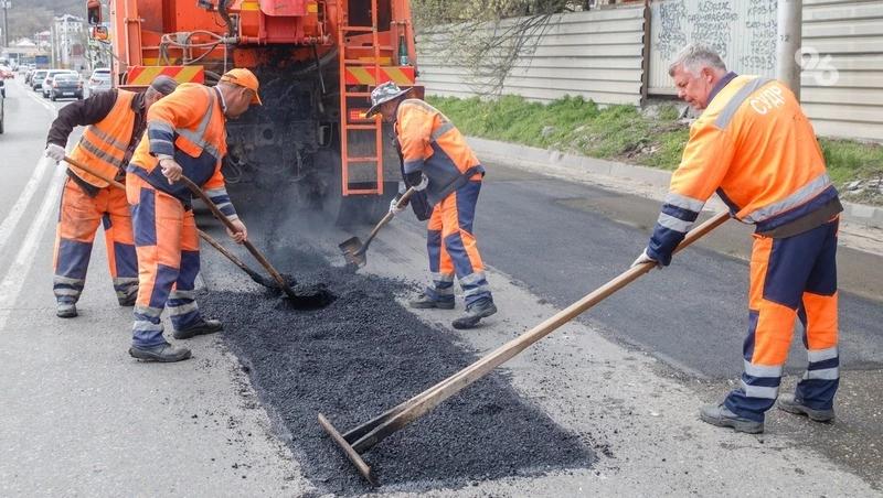 Дорогу на улице Кирпичных Заводов и пешеходный переход оборудуют в Будённовске
