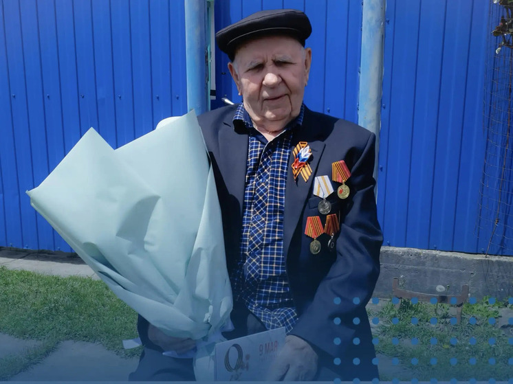 Глава Карачаево-Черкесии поздравил 90-летнего ветерана ВОВ Ивана Полянского с юбилеем