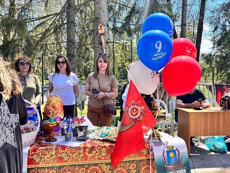 Школы и детсады Кисловодска собрали для бойцов более 450 тысяч рублей на благотворительной ярмарке