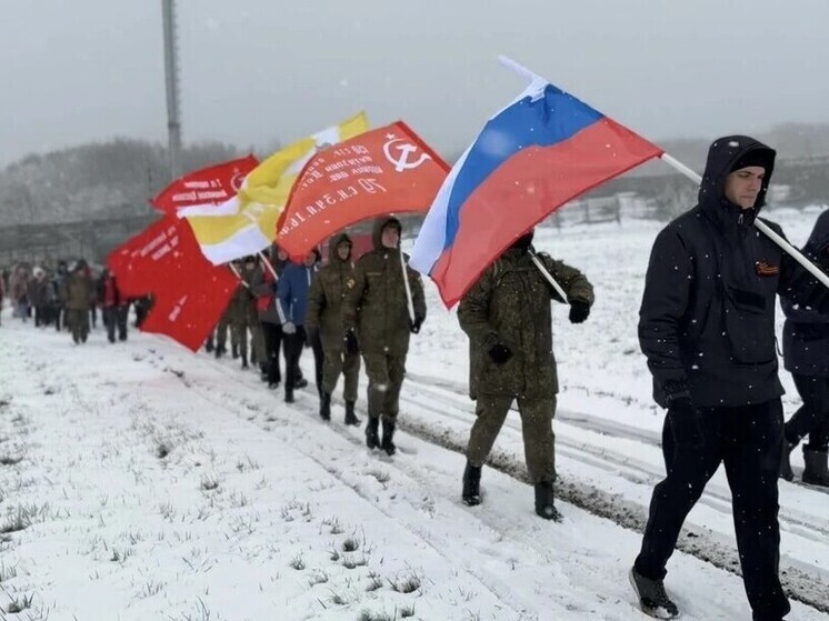 Ставропольская молодёжь поднялась на гору Стрижамент в рамках патриотической акции «Вперёд к Победе»