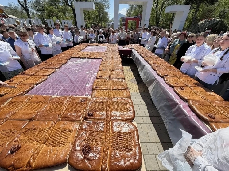 В Минеральных Водах испекли «Пирог Победы»