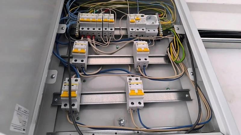 В Ставрополе по программе капремонта обновили электросети дома на Тухачевского
