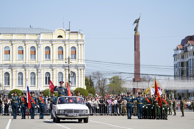В Ставрополе прошел праздничный парад  Ставрополь (Кавказ)1