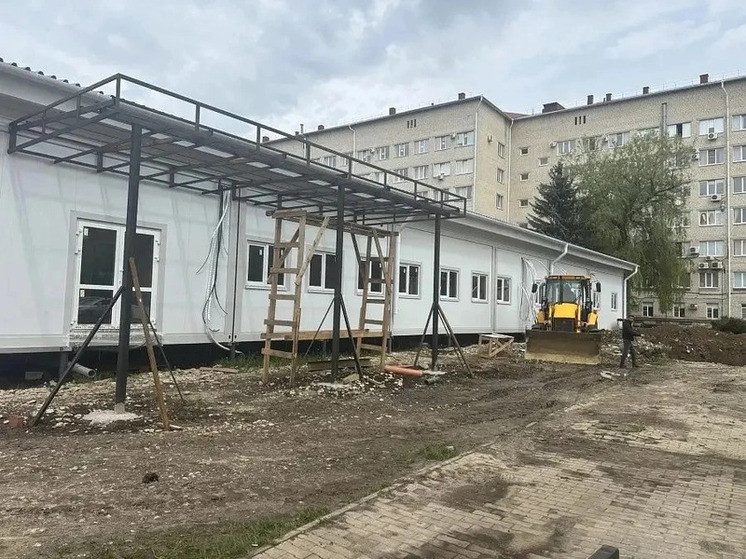 В Ставропольской больнице скорой помощи строят модульное приёмное отделение